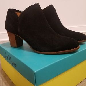 NEW Jack Rogers sz9 scalloped black booties